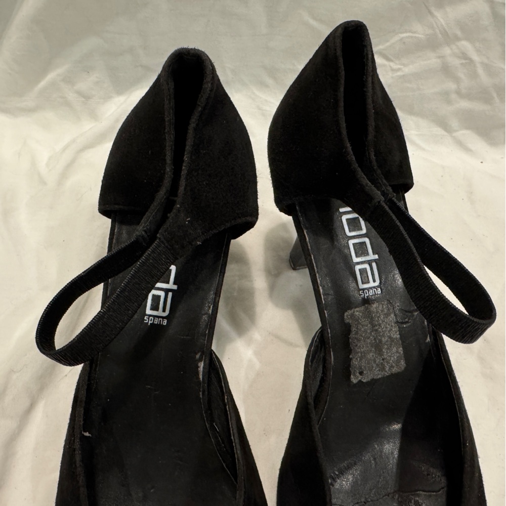 Moda Spana black suede rectangle kitten heels. - Picture 6 of 7